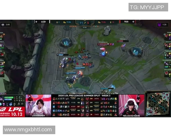 和平精英赛事中TES灵活性引发热议玩家对战术调整的不同看法